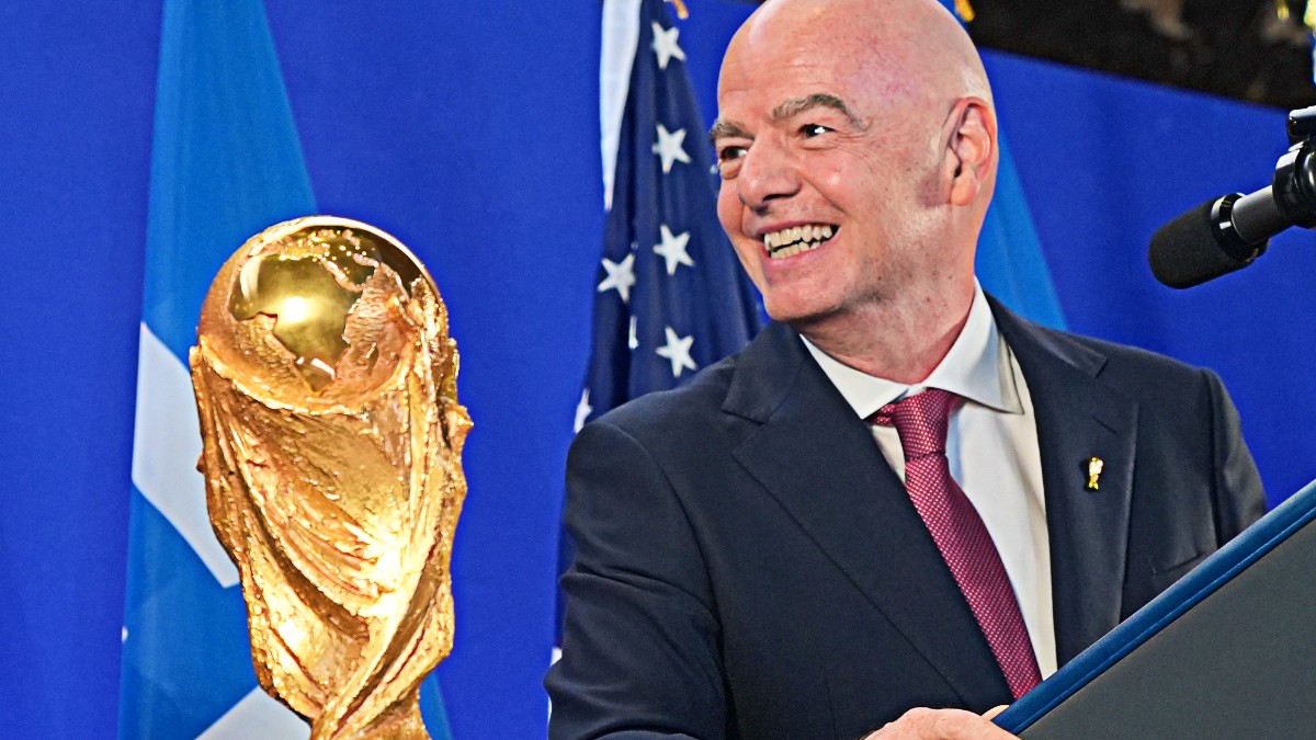 chi fermer224 infantino 200 gi224 pronto il mondiale a 64 squadre una competizione monstre divisa fra tre continenti da Ilfattoquotidiano.it chi fermer224 infantino 200 gi224 pronto il mondiale a 64 squadre una competizione monstre divisa fra tre continenti