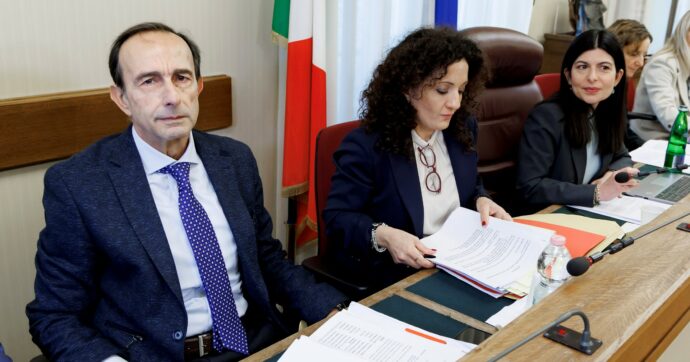 De Luca, commissione Csm: rigettare esposto