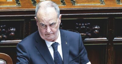 Copertina di Autonomia: ok alle pre-intese,  ma c’è il rischio incostituzionalità