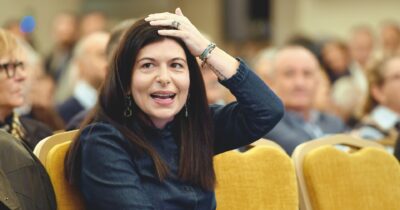 Copertina di Commissione antimafia  a Latina, seggio della presidente  Colosimo. Ma lei non va
