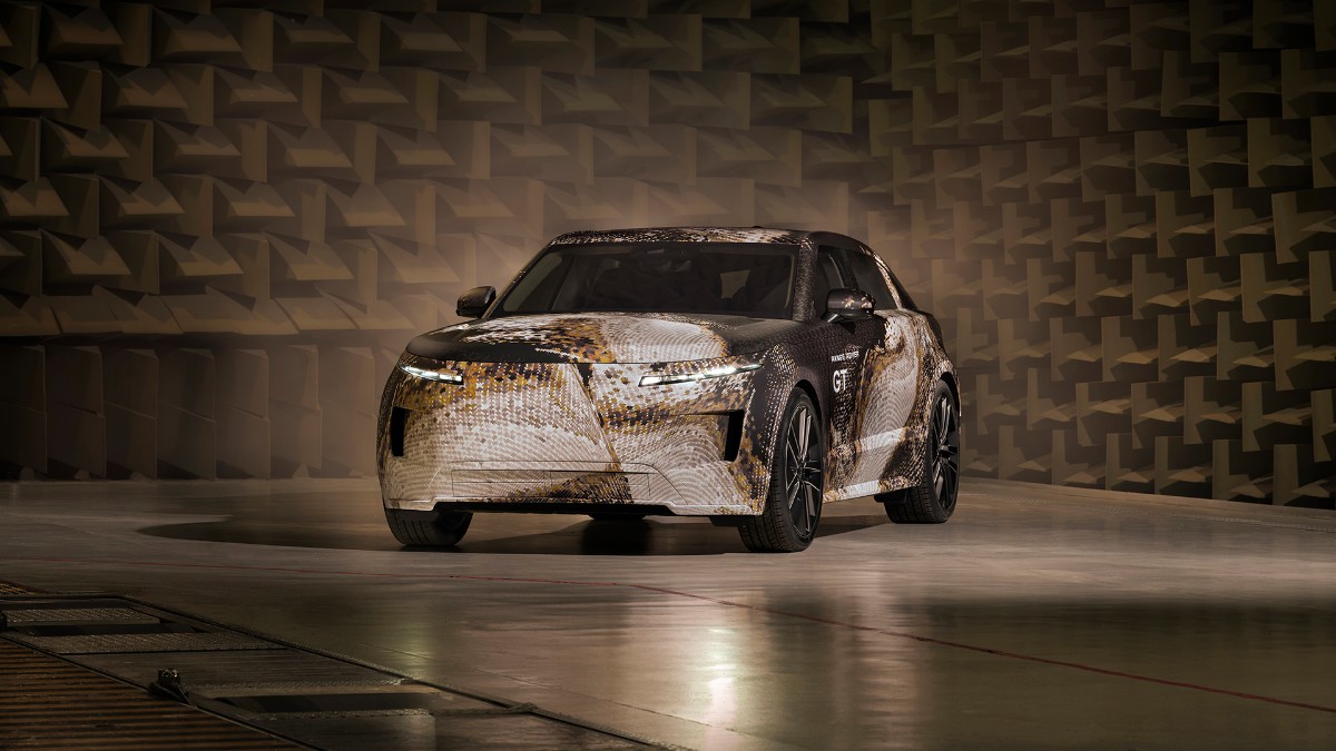range rover la famiglia cresce arriva la nuova gt elettrica con anima da viaggiatrice da Ilfattoquotidiano.it range rover la famiglia cresce arriva la nuova gt elettrica con anima da viaggiatrice