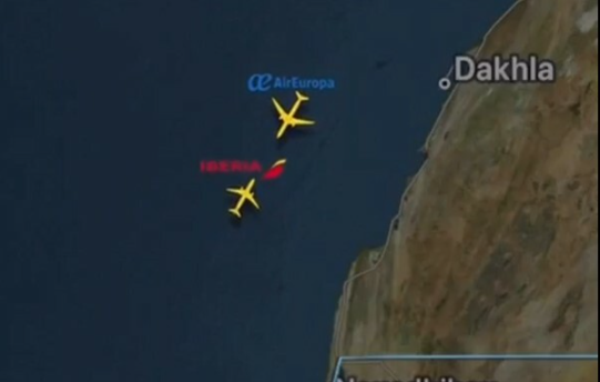 Scontro frontale sfiorato tra due aerei in volo sull’Atlantico a 11mila metri: Airbus e Boeing salvati dal sistema anticollisione, scatta l’allarme di massima sicurezza