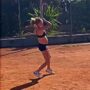 Copertina di “Vado in campo con mio figlio in grembo, mi alleno tre ore al giorno. Dopo il parto rientrerò nel circuito, sarà la mia forza”: parla Camila Giorgi