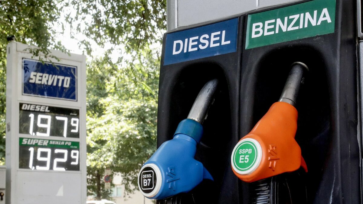 trump blocca il diesel cos236 l8217europa paga il conto della roulette americana da Ilfattoquotidiano.it trump blocca il diesel cos236 l8217europa paga il conto della roulette americana