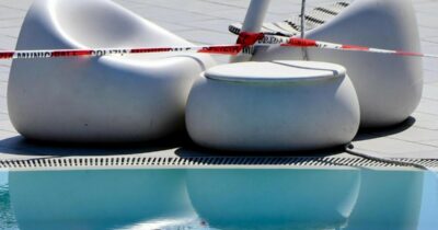 Copertina di Bimbo di 5 anni si sente male in acqua e muore in piscina a Monterotondo (Roma)