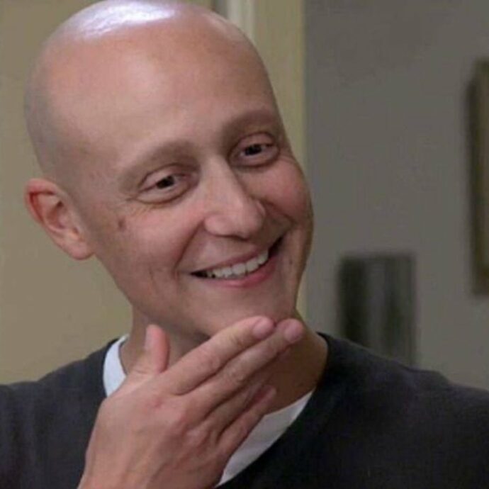 “Per l’alopecia ho dovuto interrompere Distretto di Polizia, è stata una bella mazzata. Nel giro di pochi mesi ti ritrovi con un aspetto completamente diverso, è difficile accettarlo”: le confessioni di Francesco Vitiello