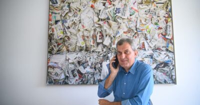 Copertina di Mario Calabresi candidato sindaco di Milano? È lui a confermarlo: “Sì, ci sto pensando. Mi piacerebbe fare la mia parte”