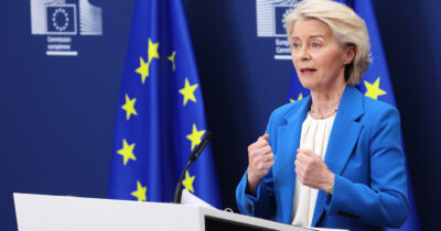 Copertina di “Il report Ue sullo Stato di diritto normalizza le minacce alla libertà di stampa. Commissione debole, così è come gridare nel deserto”