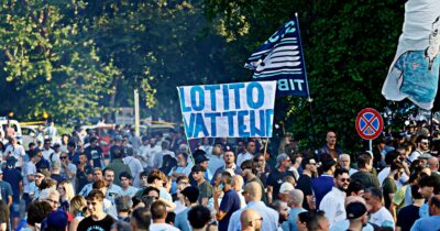 Copertina di Lazio, la campagna abbonamenti è un flop storico: solo 2mila hanno sottoscritto la tessera, numeri mai così bassi nell’era Lotito