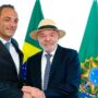 Copertina di Stellantis, Filosa fa visita a Lula e annuncia investimenti da 5 miliardi di euro in Brasile
