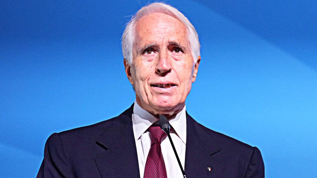 rimango tradizionale nei gusti ci tengo a fare questa precisazione la brutta battuta di malag242 mentre racconta come ha convinto maldini da Ilfattoquotidiano.it rimango tradizionale nei gusti ci tengo a fare questa precisazione la brutta battuta di malag242 mentre racconta come ha convinto maldini