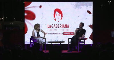 Copertina di Fiorella Mannoia e il “suca” a Vannacci: “Ma la sua ascesa è colpa di giornali e tv: senza di loro sarebbe rimasto uno un po’ strambo tipo i terrapiattisti”