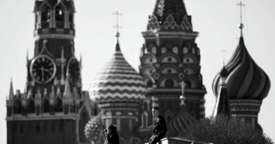 Copertina di Amare la Russia non è amare Putin