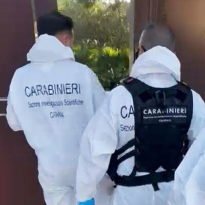 Copertina di Sorpreso dal proprietario di casa mentre stava rubando nell’abitazione: 37enne ferito a coltellate e arrestato per furto