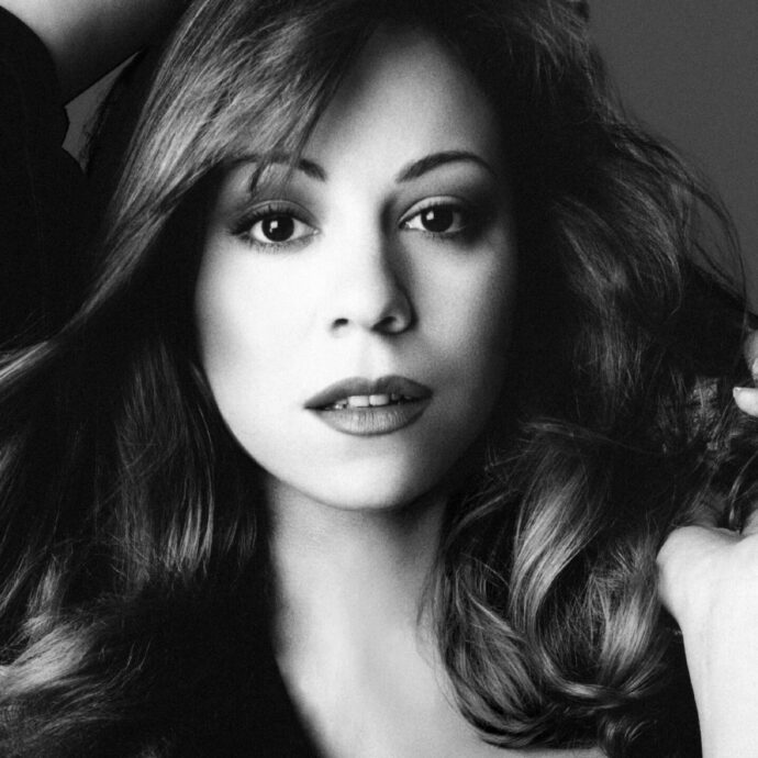 “Ero rinchiusa in una gabbia dorata, mi sentivo schiacciata. ‘Daydream’ è stata la mia liberazione contro mio marito, la discografia e il pregiudizio”: così Mariah Carey dopo 30 anni