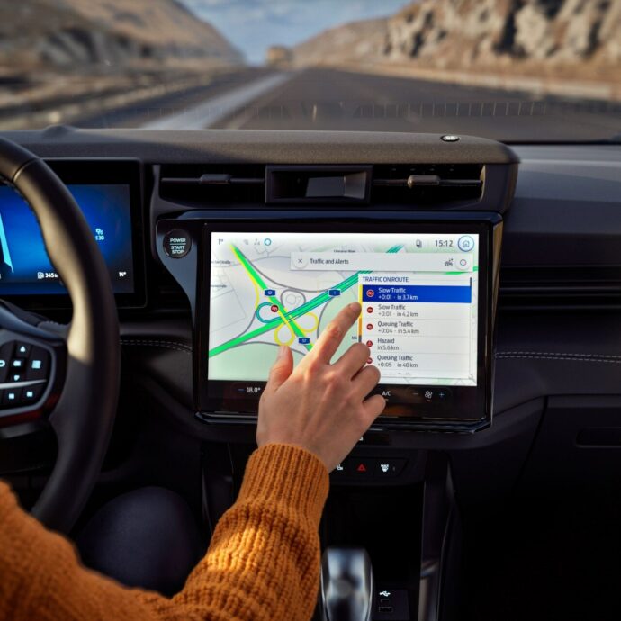 8 italiani su 10 vanno in vacanza in auto: tra partenze all’alba, liti con il navigatore, playlist, soste programmate e pianificazione, ecco i trend di viaggio
