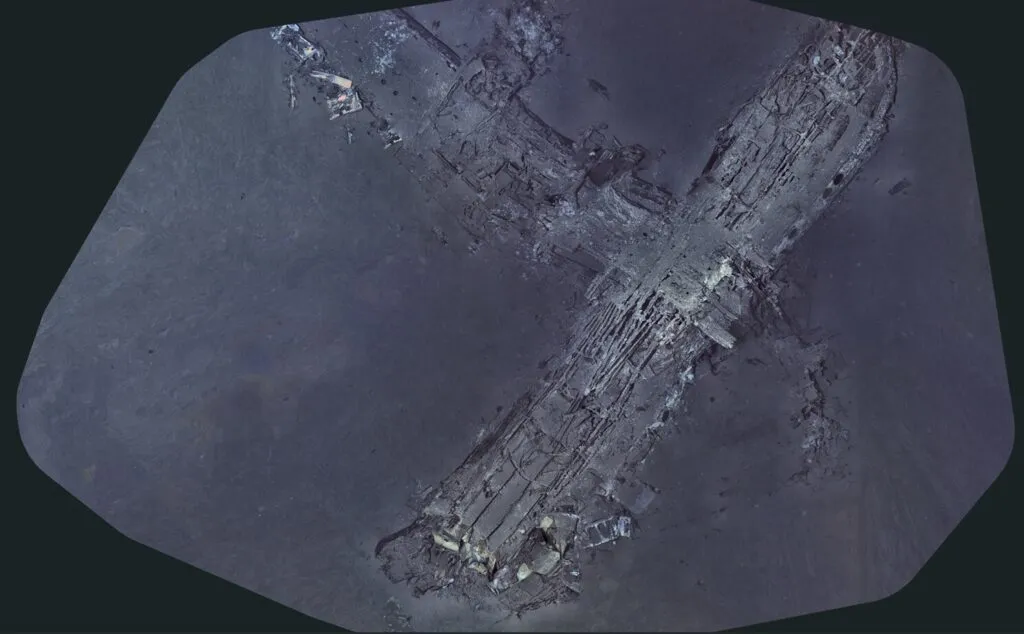 Ritrovato dopo oltre 70 anni il relitto Pan Am del 1952: lo schianto e poi l’affondo nell’oceano in 3 minuti, la ricostruzione del disastro che introdusse le istruzioni di sicurezza sui voli
