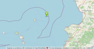 Copertina di Scossa di magnitudo 4.5 nella notte a largo di Stromboli