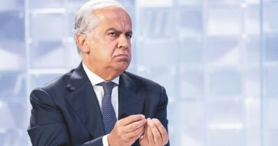 Copertina di Piantedosi  “assolve” i due poliziotti