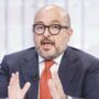 Copertina di Sangiuliano fa foto con il condannato: “Non so chi è”. Ma candida i parenti