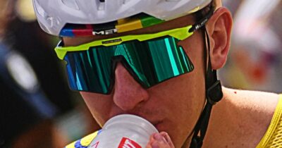 Copertina di Tour de France, emergenza virus nella UAE: McNulty costretto al ritiro. Pogacar sbotta: “È una situazione di m*rda”