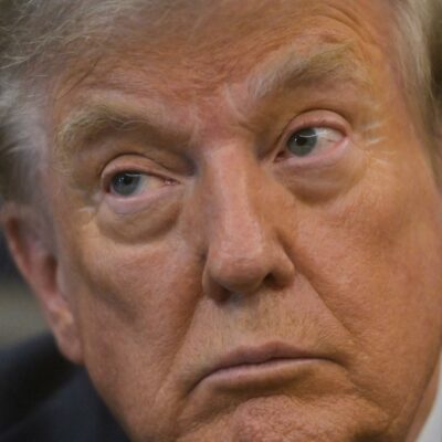 Copertina di Trump assicura: “Mosca e Kiev hanno accettato lo stop dei raid sugli obiettivi energetici”