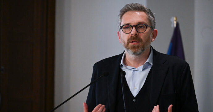 Caso Fakir, il sindaco Lepore denuncia gli haters dopo le minacce di morte online