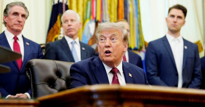 Iran, gli Usa in “pausa tattica” ma gli Houthi sparano sulle raffinerie Aramco