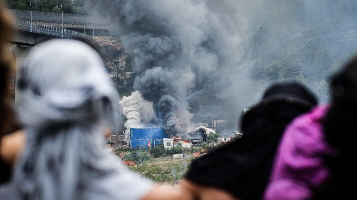scontri no tav in val di susa 450 identificati ingenti danni ai cantieri oltre 120 feriti tra gli agenti da Ilfattoquotidiano.it scontri no tav in val di susa 450 identificati ingenti danni ai cantieri oltre 120 feriti tra gli agenti