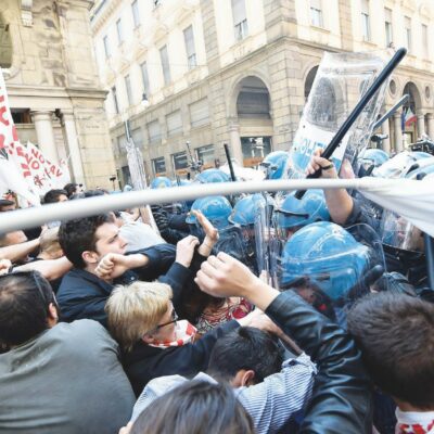 Copertina di Meno volti storici, in migliaia da fuori: la lotta  in Valsusa cambia. “Non c’è più solo il treno”