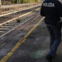 Copertina di Roma, colpito con un cacciavite per aver difeso un amico da un rapinatore alla stazione: muore dopo 8 giorni di agonia