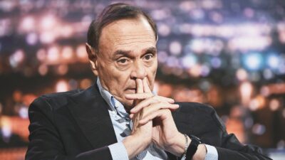 Copertina di Mastella come De Mita, vuole rifare il sindaco del suo paese (Ceppaloni)