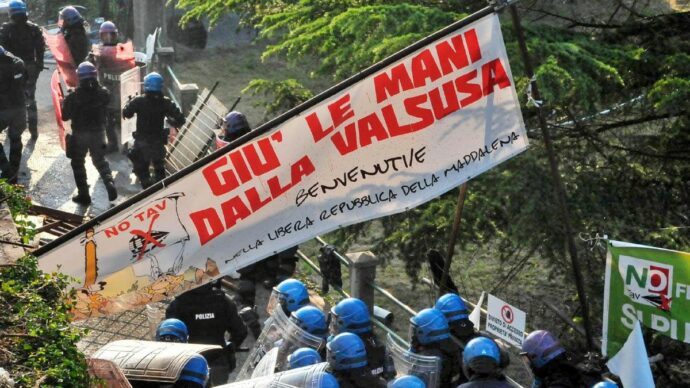 “Gli scontri non sono  un gioco, ma la prova  che siamo ancora vivi e  la lotta va avanti”