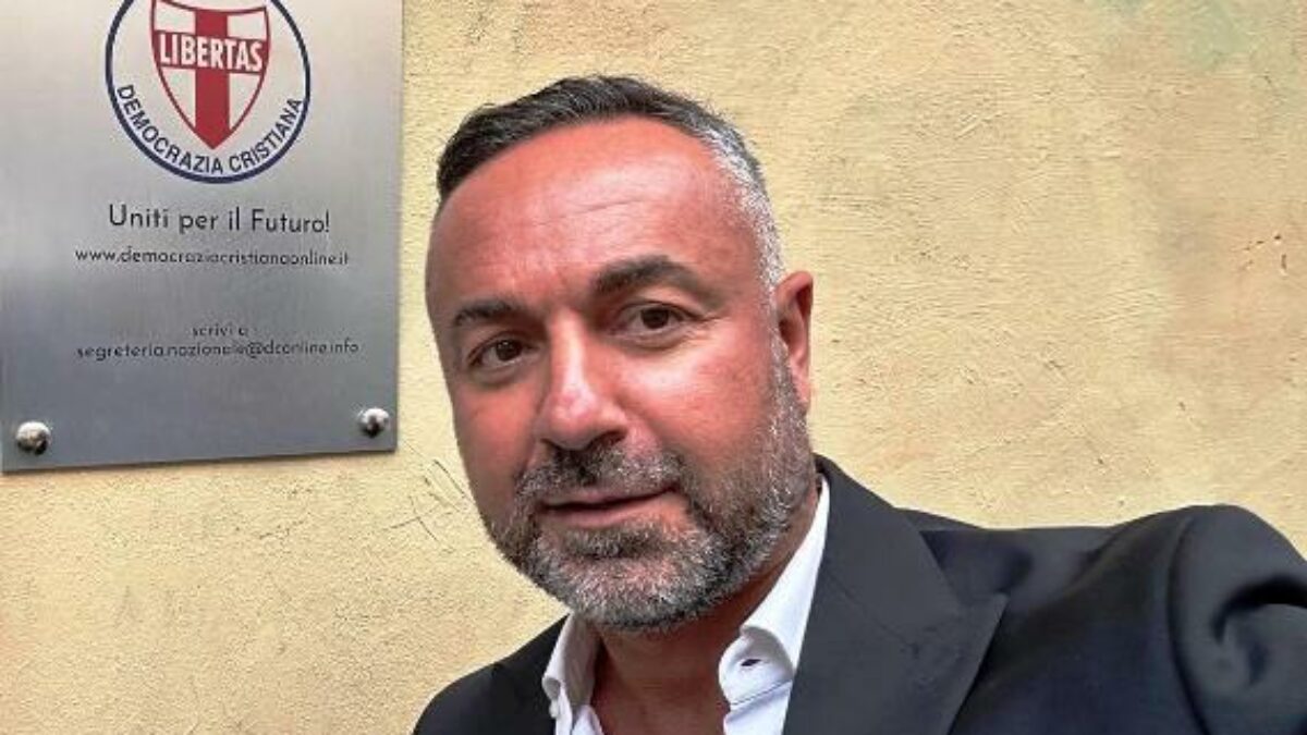 A processo per l’assalto alla Cgil, fa la tessera per Vannacci. Ma Passaro (IoApro) è dirigente della Dc. Il partito: “Incompatibile con noi”