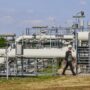Copertina di Libia, manifestanti assaltano l’hub del gas di Mellitah: “Completo arresto della produzione”