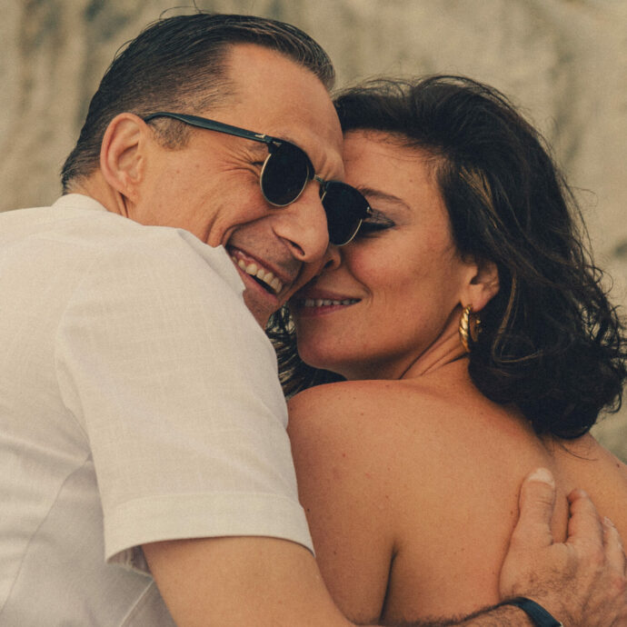 “È la storia di un corpo che non vuole più essere guardato. Qualsiasi sfrenatezza porta all’implosione”: Jasmine Trinca e Filippo Timi in “Gli occhi degli altri” – Esclusiva Video
