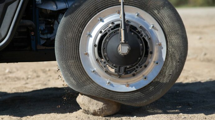 Goodyear torna sulla Luna. Realizzerà le gomme del rover del programma Artemis