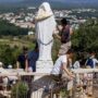 Copertina di Medjugorje, profanata statua della Madonna