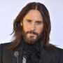 Copertina di Jared Leto accusato di molestie sessuali da 4 donne. Una delle vittime: “Avevo 16 anni”