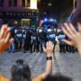 Copertina di Scontri alla manifestazione dopo la morte di Fakir a Bologna: 12 indagati