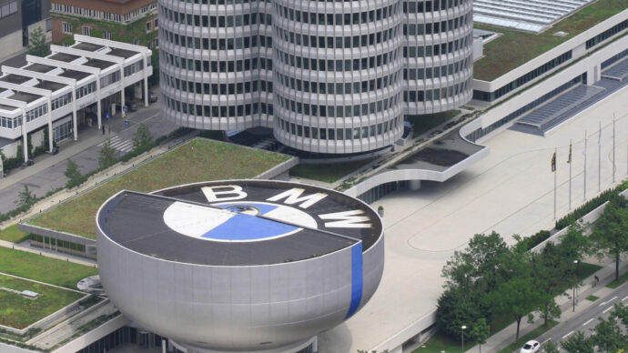 Auto tedesca in crisi, dopo Volkswagen, Audi, Porsche e Mercedes tocca a Bmw: 8mila posti in meno entro il 2027