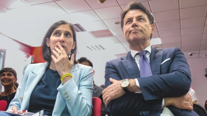 Primarie, tra riunioni e dubbi: il Movimento prepara i suoi comitati