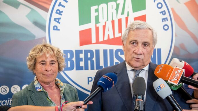 Melonellum, la rivolta FI contro Tajani al Senato. Lui insulta FdI: “I fascisti capiscono solo la forza”