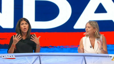 Copertina di Scontro Picierno-Preziosi. “Conte filoputiniano, il campo Lavrov ha le stesse posizioni di Vannacci”. “Falso, sei inascoltabile”. Su La7