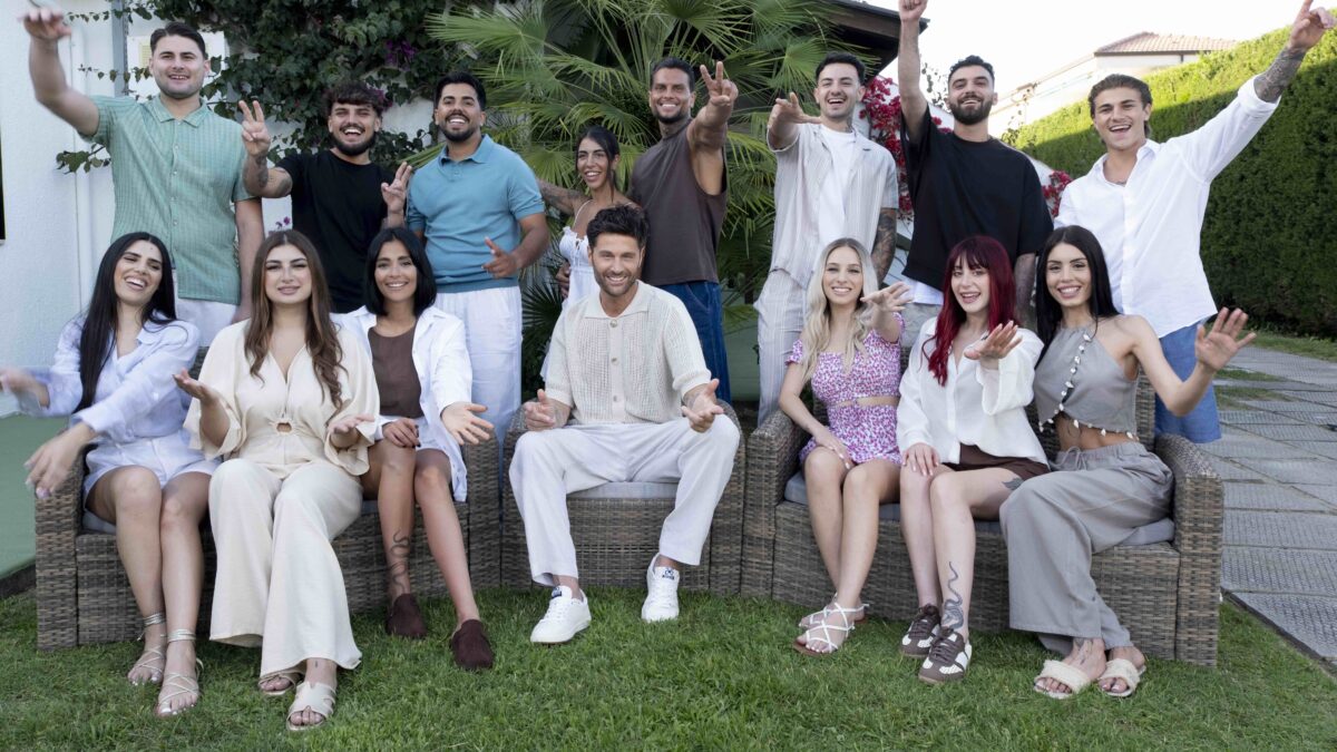Temptation Island, il Finale con il 35.5% di share (picco al 49,62%) pari a 4.247.000 spettatori. Pier Silvio Berlusconi: “I miei complimenti a Maria De Filippi e a tutta la squadra”