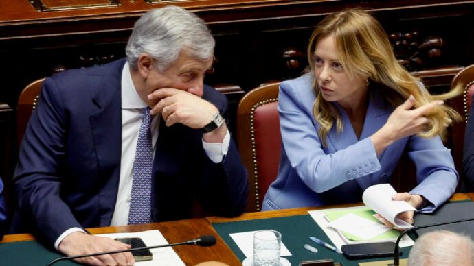 Meloni sospetta:  “FI vuol incidenti” Poi sente Tajani
