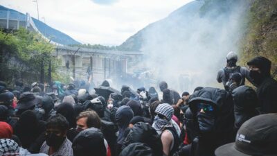 Copertina di “Trecento milioni per la sicurezza dei cantieri Tav”. La stima della Silp Cgil sul conto pagato dallo Stato: i turni degli agenti in servizio sono oltre 950mila