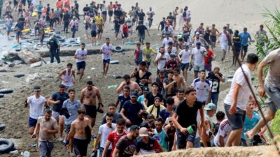 Copertina di Crisi migranti in Spagna, Meloni attacca: “Stop  a Schengen”