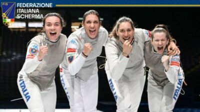 Copertina di Un altro trionfo, il fioretto femminile è medaglia d’oro: l’Italia ha dominato i Mondiali di scherma di Hong Kong