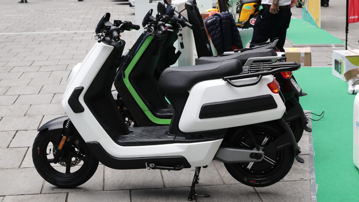 motorini elettrici cinesi venduti come bici a pedalata assistita maxi sequestro in tutta italia per 5 milioni di euro da Ilfattoquotidiano.it motorini elettrici cinesi venduti come bici a pedalata assistita maxi sequestro in tutta italia per 5 milioni di euro